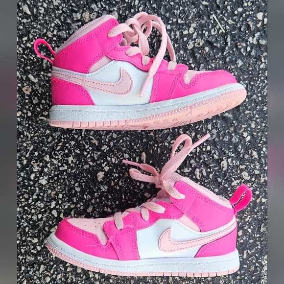 Air Jordan 1 Retro Mid Medium Soft Pink Grade School Lifestyle Shoes - Picture 12 of 16